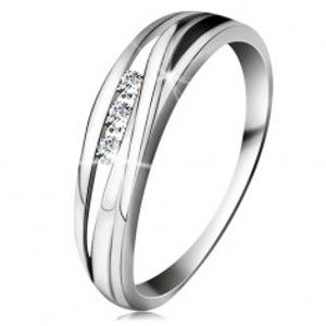 Briliantový prsten z bílého 14K zlata, zvlněné linie ramen, tři čiré diamanty BT179.21/27