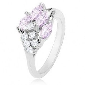Lesklý prsten stříbrné barvy, světle fialová zrnka, kulaté čiré zirkony R31.27