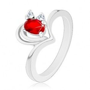 Lesklý prsten ve stříbrné barvě, obrys srdíčka, červeno-čiré zirkonky G12.31