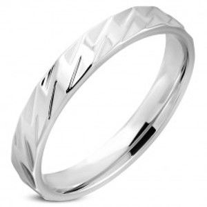 Prsten stříbrné barvy z chirurgické oceli - lesklé kosodélníky, 4 mm J04.14