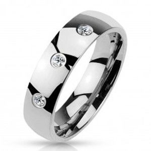 Prsten stříbrné barvy z oceli 316L, lesklý hladký povrch, tři zirkony, 4 mm M05.11