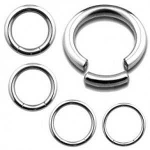 Ocelový piercing, lesklý hladký kruh ve stříbrném barevném provedení PC01.15/16