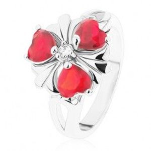 Ocelový prsten, blýskavý květ s červenými srdíčkovitými zirkony R28.25