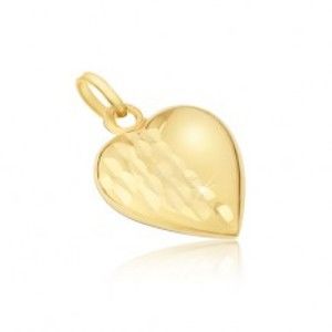 Přívěsek ze žlutého 14K zlata - pravidelné trojrozměrné srdce, ozdobné rýhy GG12.48