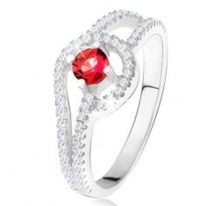 Prsten s červeným kulatým kamenem, drobné čiré zirkony, stříbro 925 SP28.24