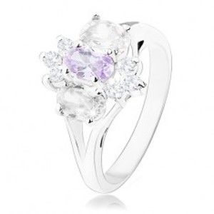 Prsten ve stříbrném odstínu s rozdělenými rameny, fialovo-čirý květ R34.22