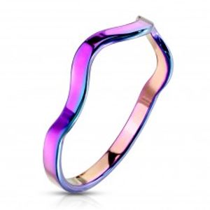 Prsten z oceli v duhovém barevném odstínu - motiv vlnky, úzká ramena F16.15