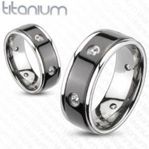 Titanový prsten - černý pás, vsazené zirkony F1.1/2
